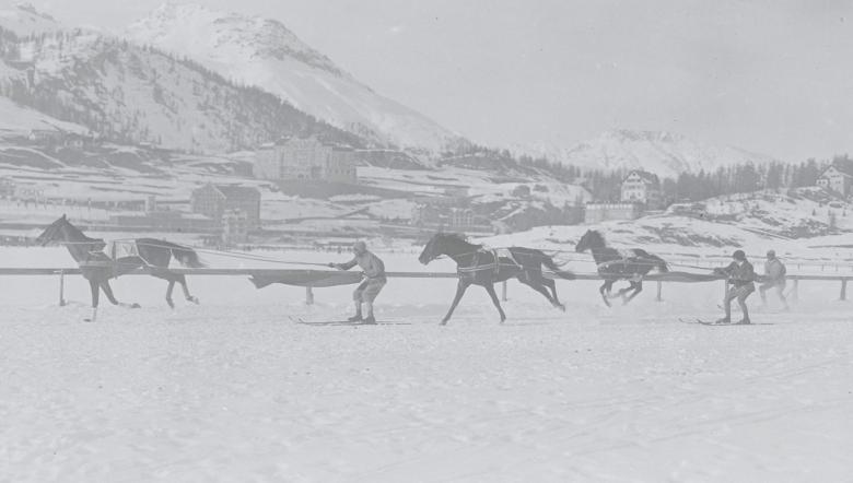 Skijöring, eine Demonstrationssportart an den Olympischen Winterspielen 1928 in St. Moritz © IOC