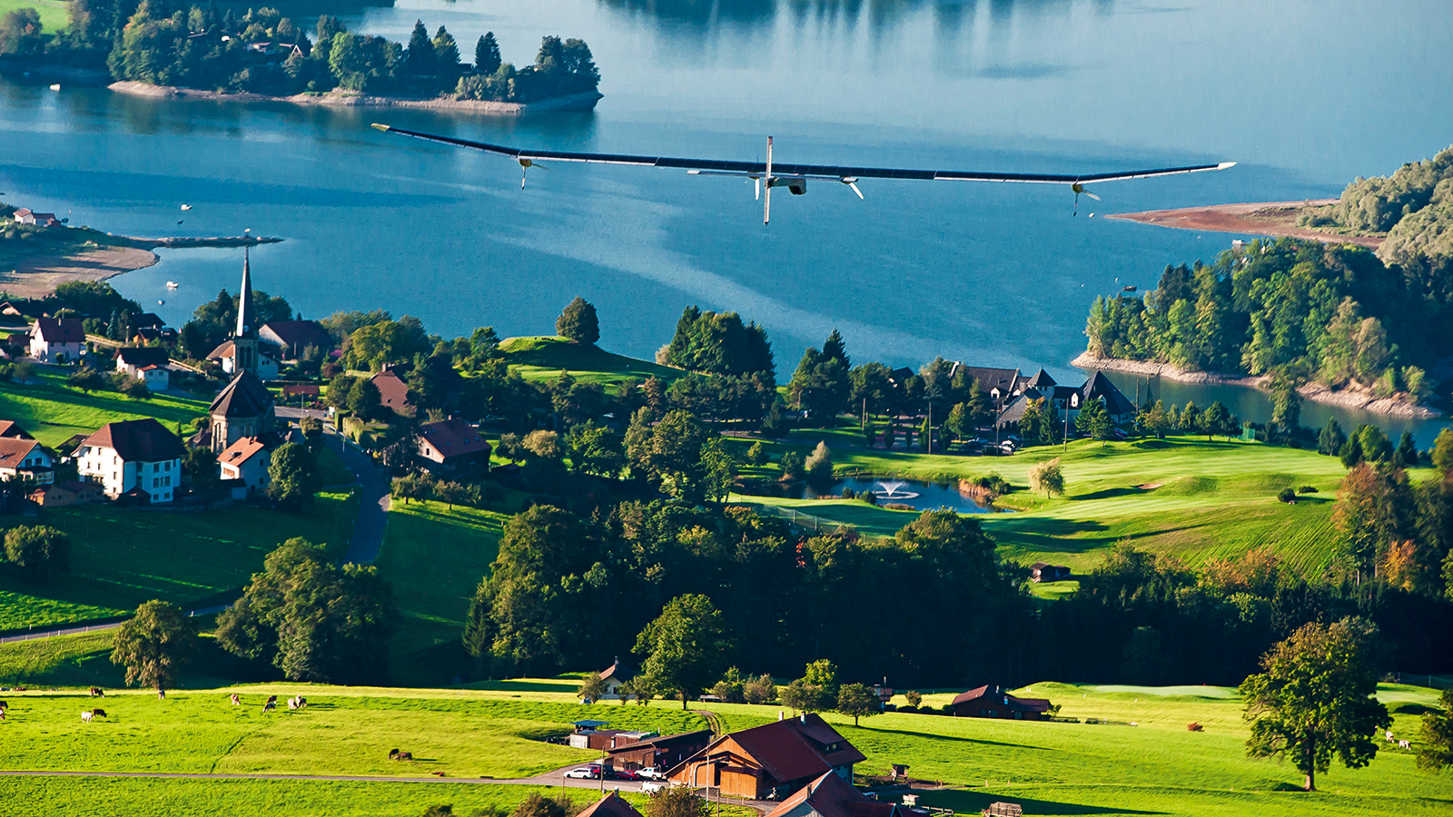 Solar Impulse flies over Switzerland