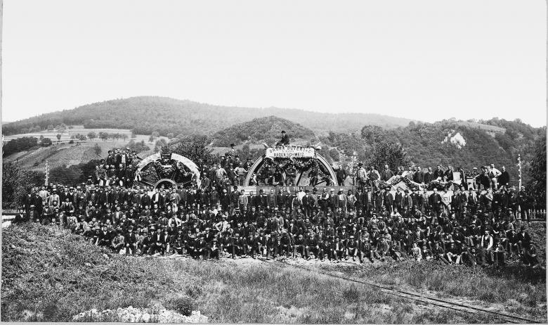 This image shows the entire staff of the company in 1895 celebrating the production of the thousandth dynamo. 
