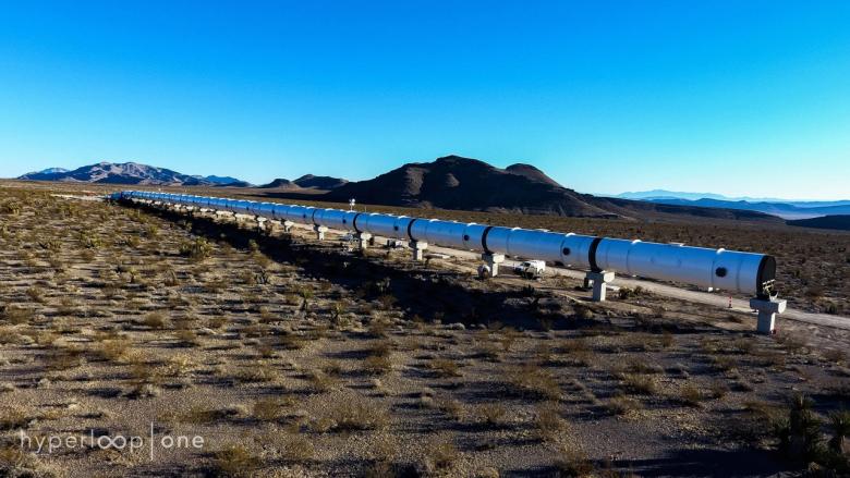 SpaceX hat in der Wüste Nevada eine 1,6 km lange Teststrecke gebaut.