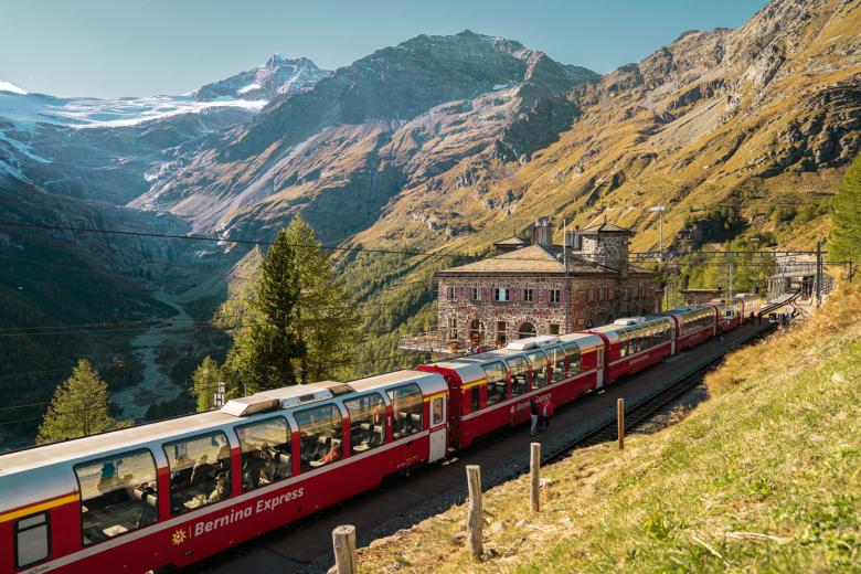 RhB Train on the Alp Grüm