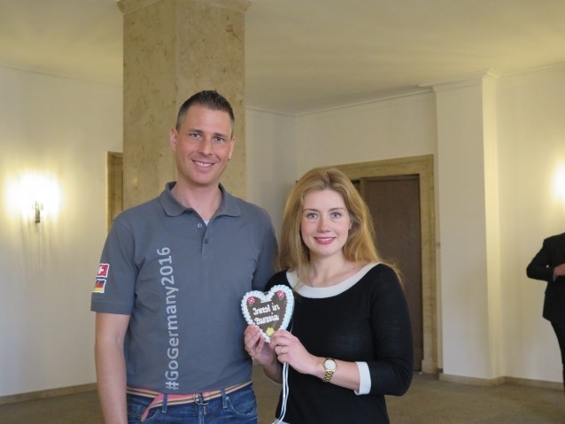 Simon May from IFJ and Svetlana Huber of Invest in Bavaria