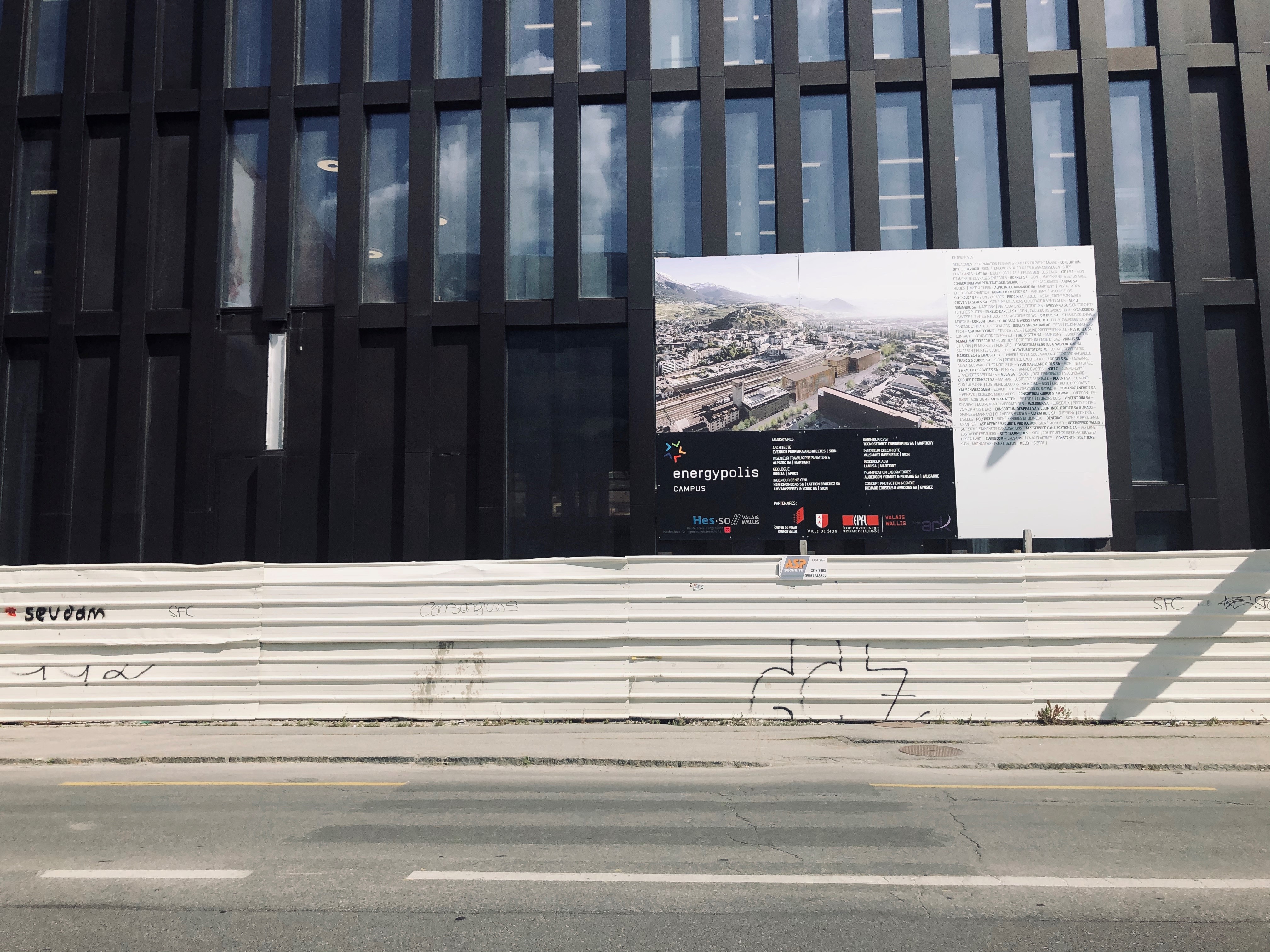 La fin des travaux est prévue à l’horizon 2023 sur le campus Energypolis. Le campus Energypolis existe depuis 2015. Il est situé à Sion dans le canton du Valais.