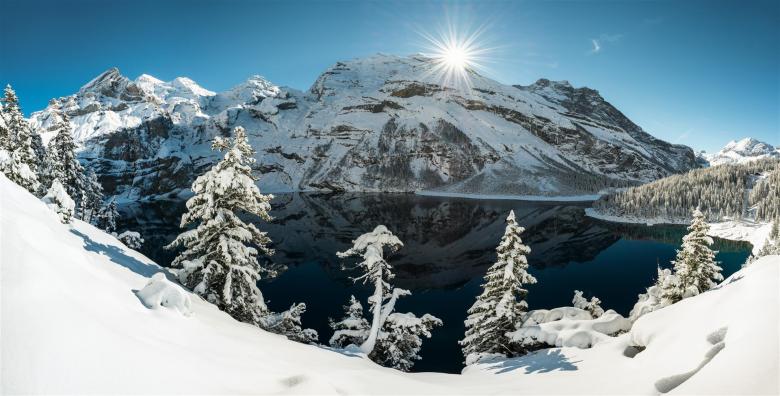 Día de invierno en el Oeschinensee cerca de Kandersteg. ©Switzerland Tourism/Martin Maegli