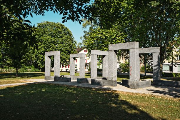 Max Bill, Sculpture-Pavillon, 1983 (Bahnhofstrasse, Zurich) 