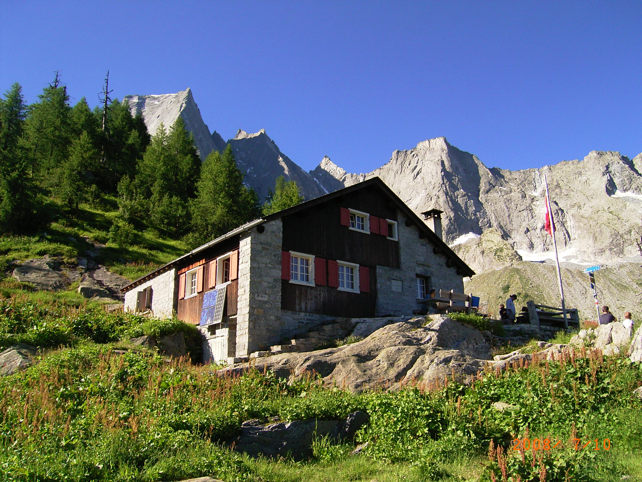 Discovering the Swiss mountain huts | House of Switzerland