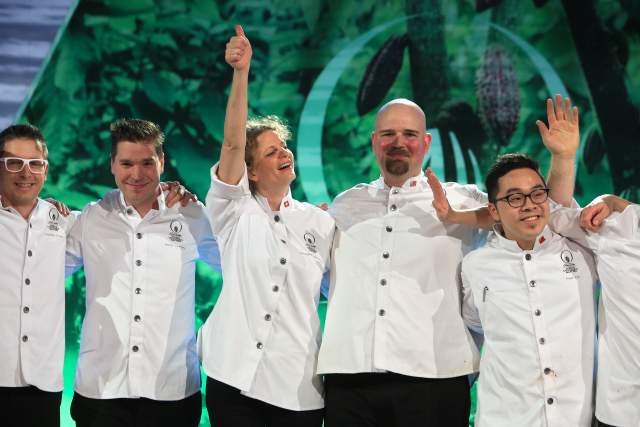 Géraldine Mueller Maras and her team at the World Chocolate Masters 2015 in Paris
